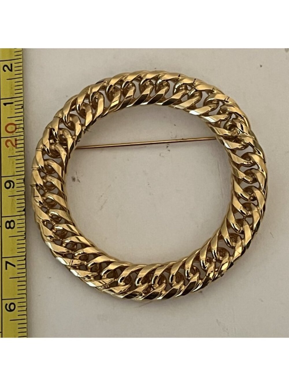 Vintage Monet Gold Tone 2 1/8" Chain Circle Wreath Pin Brooch